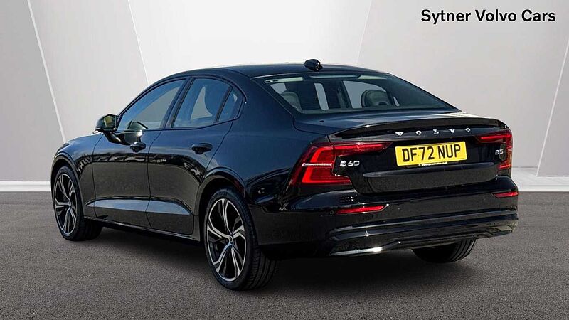 Volvo S60 B5 Plus, mild hybrid, Petrol, Dark
