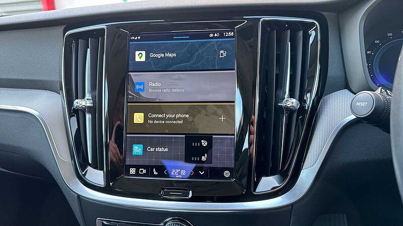 Volvo S60 B5 Plus, mild hybrid, Petrol, Dark