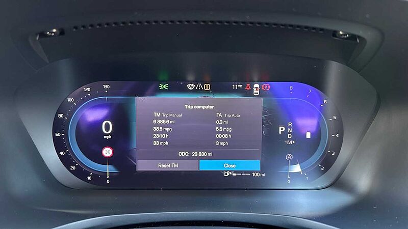 Volvo S60 B5 Plus, mild hybrid, Petrol, Dark