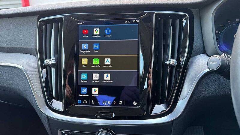 Volvo S60 B5 Plus, mild hybrid, Petrol, Dark