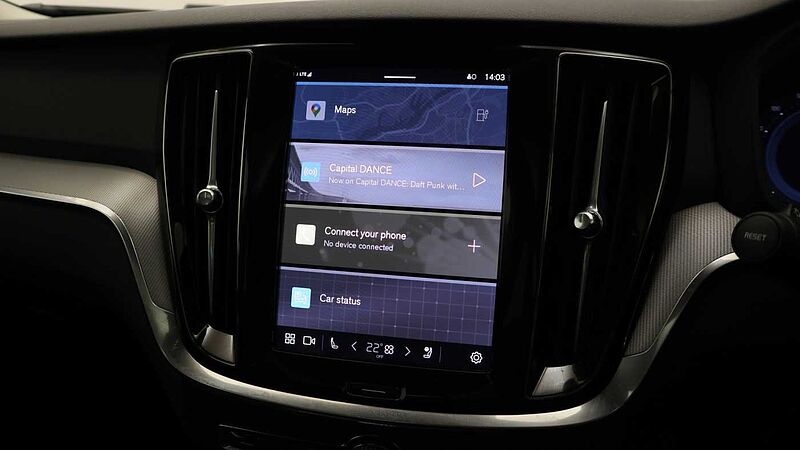 Volvo V60 T8 Ultra, AWD Plug-in hybrid, Electric/Petrol, Dark