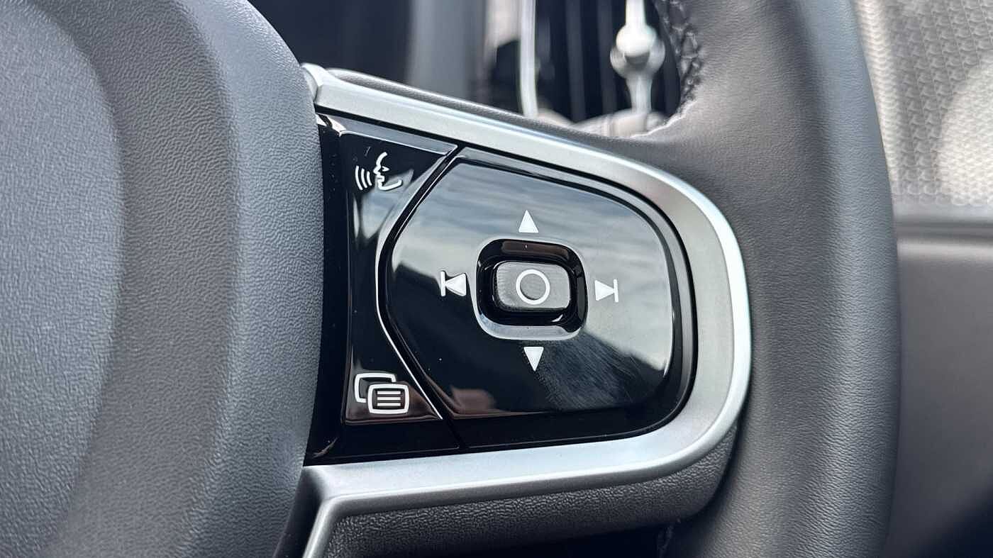 Volvo XC60 Black Edition Ultra, T8 AWD Plug-in hybrid, Electric/Petrol