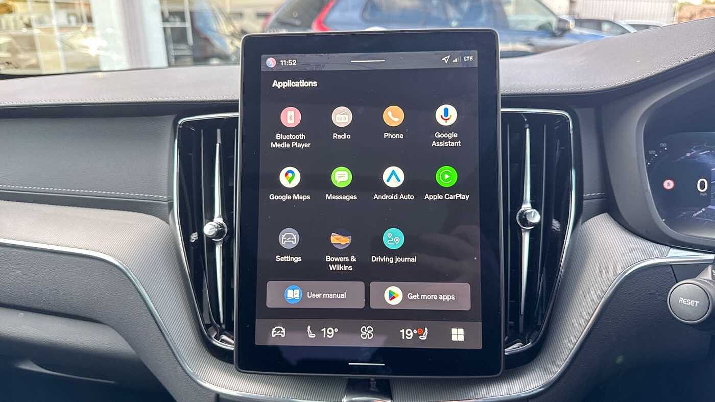 Volvo XC60 Black Edition Ultra, T8 AWD Plug-in hybrid, Electric/Petrol