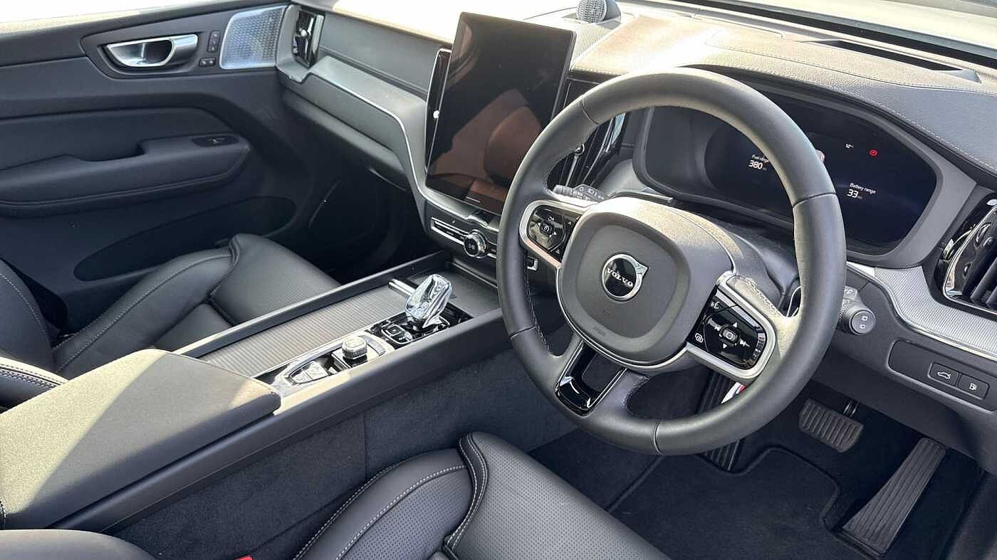 Volvo XC60 Black Edition Ultra, T8 AWD Plug-in hybrid, Electric/Petrol