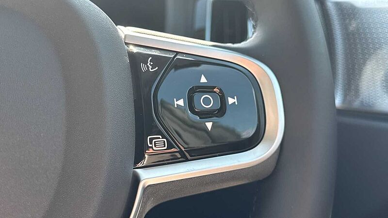 Volvo XC60 Ultra, T8 AWD Plug-in hybrid, Electric/Petrol, Dark