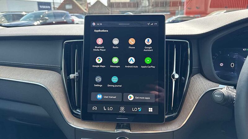 Volvo XC60 Ultra, T8 AWD Plug-in hybrid, Electric/Petrol, Dark
