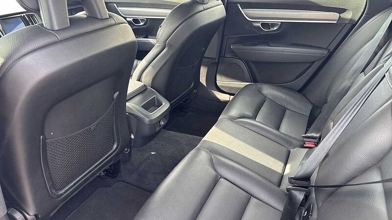 Volvo S90 D4 Momentum Automatic