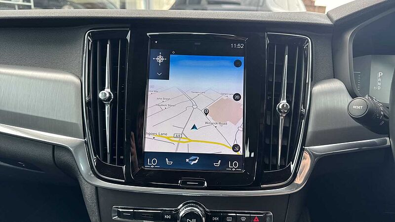 Volvo S90 D4 Momentum Automatic