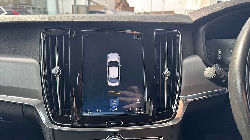 Volvo S90 D4 Momentum Automatic