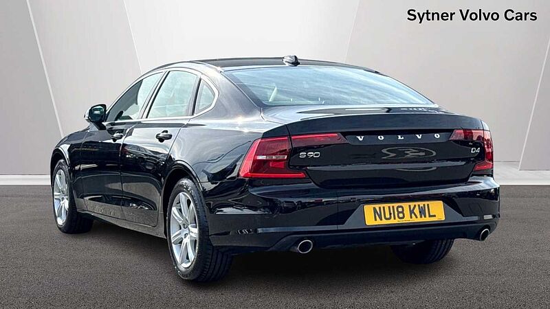 Volvo S90 D4 Momentum Automatic