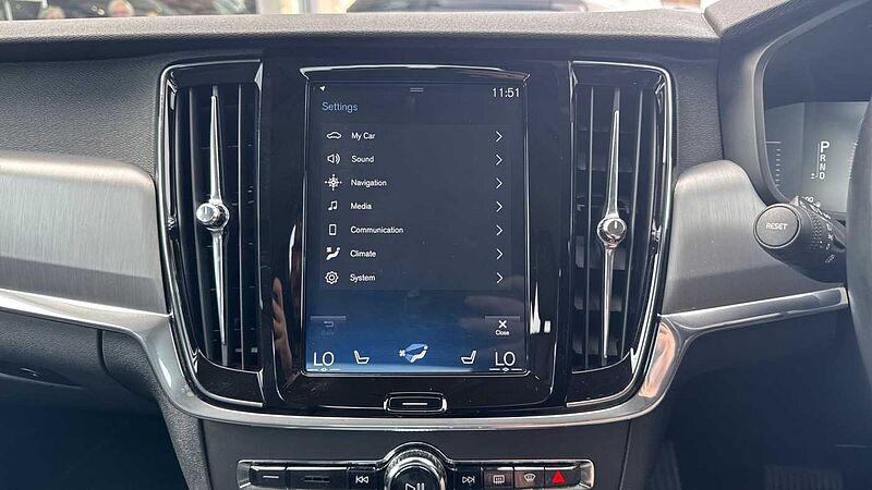 Volvo S90 D4 Momentum Automatic