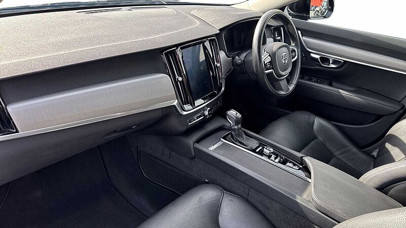 Volvo S90 D4 Momentum Automatic