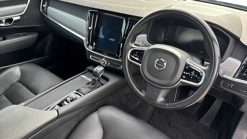 Volvo S90 D4 Momentum Automatic