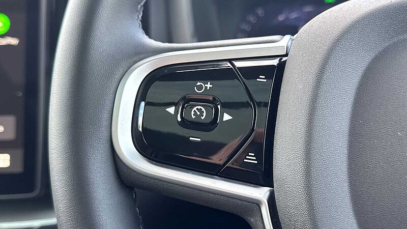 Volvo XC60 Black Edition Ultra, T8 AWD Plug-in hybrid, Electric/Petrol