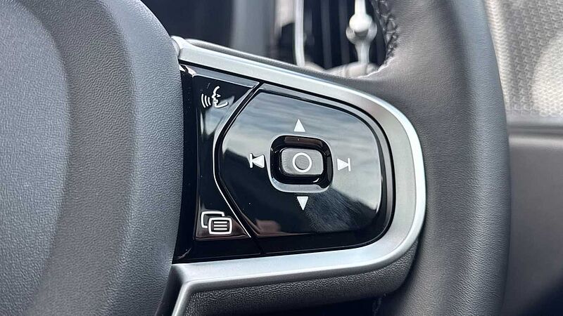 Volvo XC60 Black Edition Ultra, T8 AWD Plug-in hybrid, Electric/Petrol