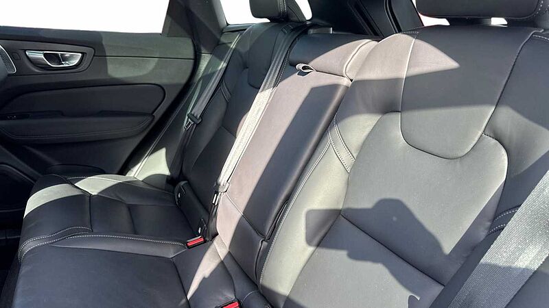 Volvo XC60 Black Edition Ultra, T8 AWD Plug-in hybrid, Electric/Petrol