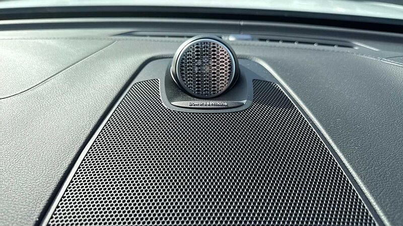 Volvo XC60 Black Edition Ultra, T8 AWD Plug-in hybrid, Electric/Petrol