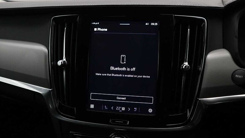 Volvo V90 Recharge Plus, T6 AWD plug-in hybrid, Electric/Petrol, Dark