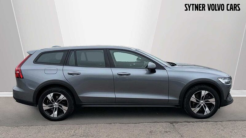 Volvo V60 Cross Country Pro, B5 AWD mild hybrid