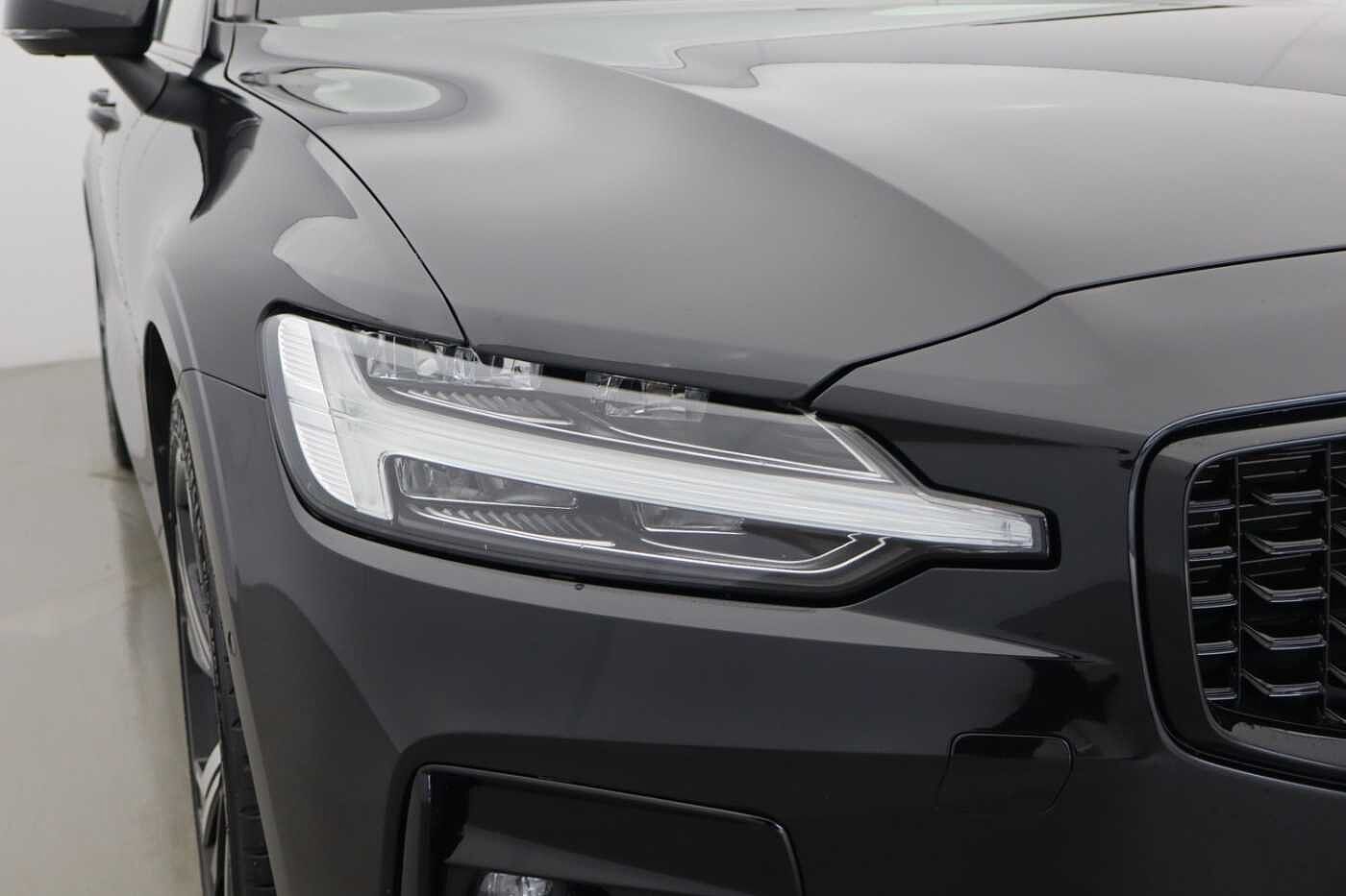 Volvo S60 Plus, B5 AWD Mild hybrid, Petrol, Dark