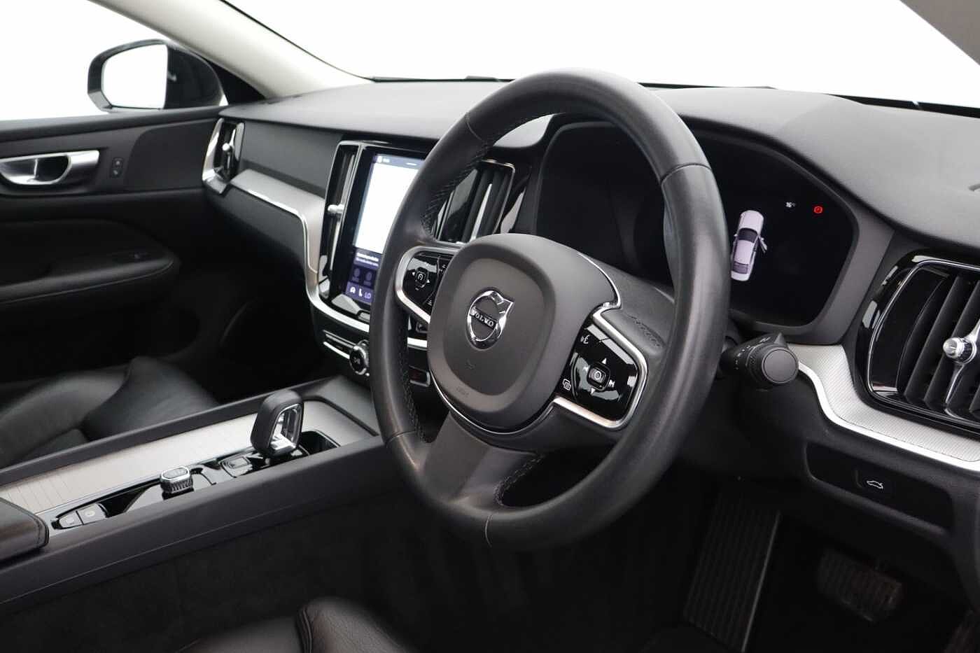 Volvo S60 Plus, B5 AWD Mild hybrid, Petrol, Dark