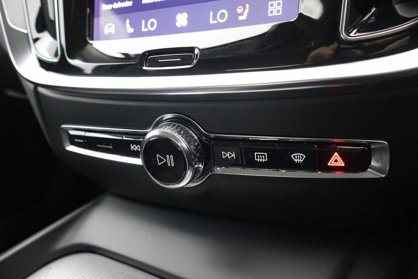 Volvo S60 Plus, B5 AWD Mild hybrid, Petrol, Dark