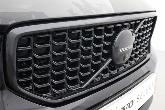 Volvo XC40 Black Edition Ultra, B3 Mild hybrid, Petrol
