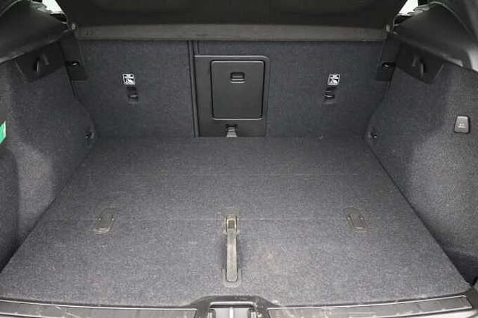 Volvo XC40 Black Edition Ultra, B3 Mild hybrid, Petrol