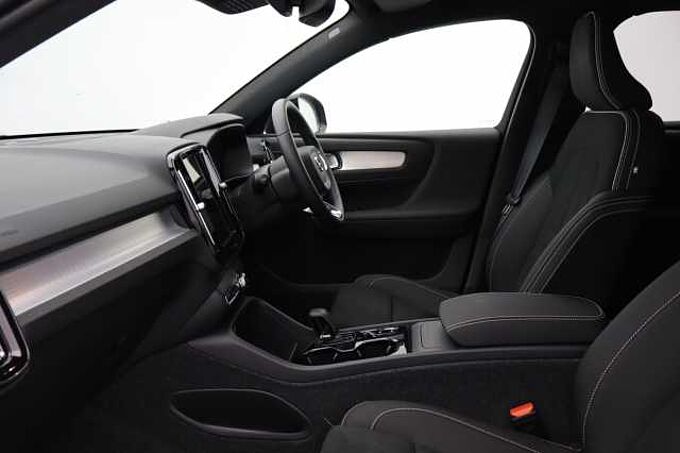 Volvo XC40 Black Edition Ultra, B3 Mild hybrid, Petrol