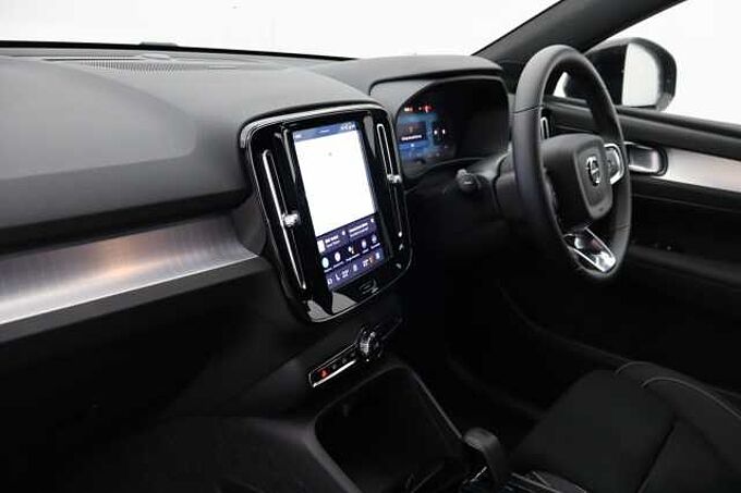 Volvo XC40 Black Edition Ultra, B3 Mild hybrid, Petrol