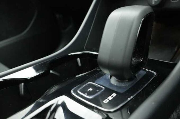 Volvo XC40 Black Edition Ultra, B3 Mild hybrid, Petrol