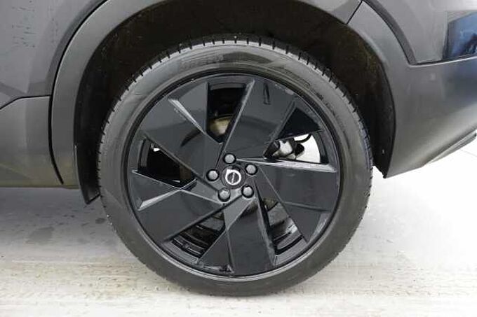 Volvo XC40 Black Edition Ultra, B3 Mild hybrid, Petrol