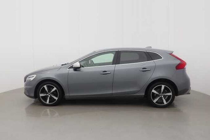 Volvo V40 D2 R-Design Pro Manual