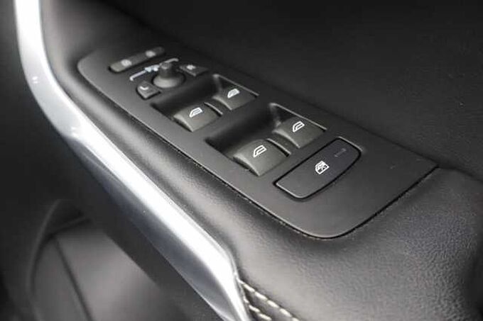 Volvo V40 D2 R-Design Pro Manual