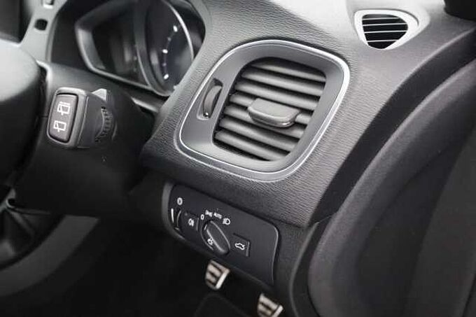 Volvo V40 D2 R-Design Pro Manual