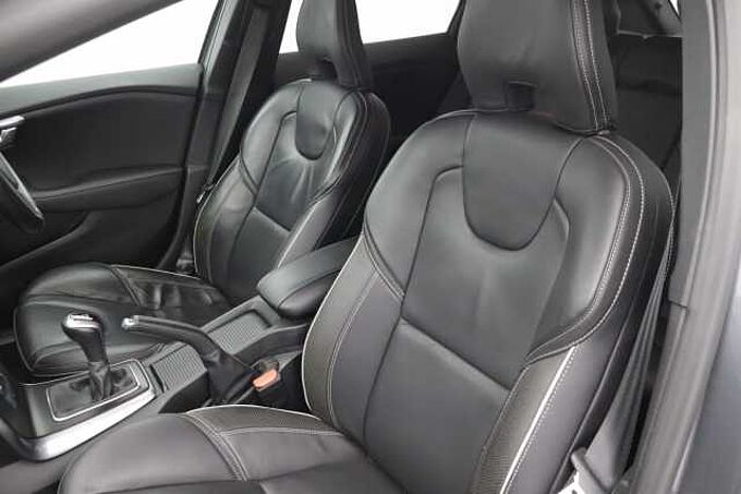 Volvo V40 D2 R-Design Pro Manual