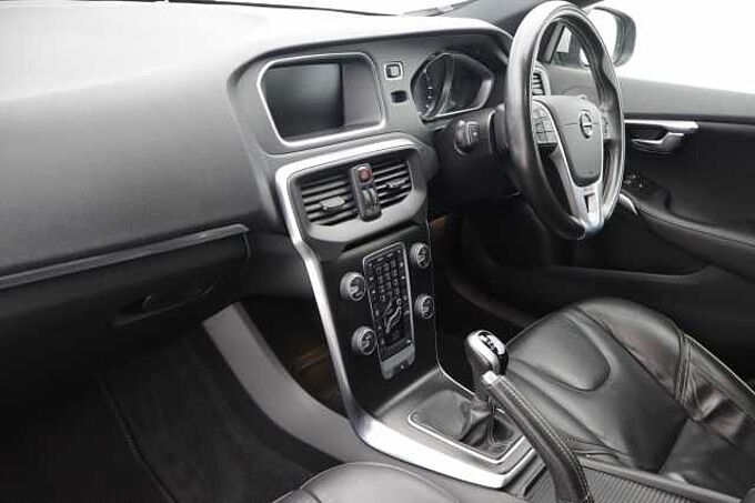 Volvo V40 D2 R-Design Pro Manual