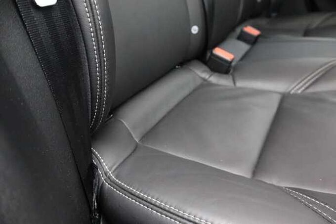 Volvo V40 D2 R-Design Pro Manual