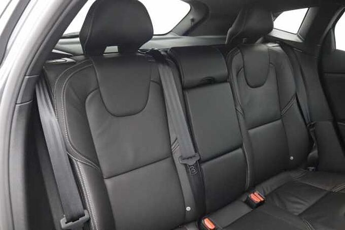 Volvo V40 D2 R-Design Pro Manual