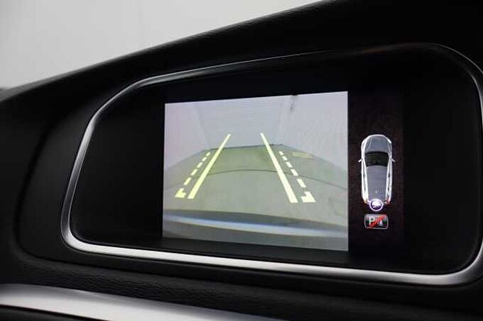 Volvo V40 D2 R-Design Pro Manual