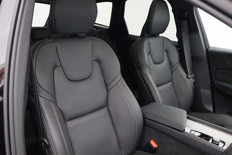 Volvo XC60 Black Edition Ultra, T8 AWD Plug-in hybrid, Electric/Petrol
