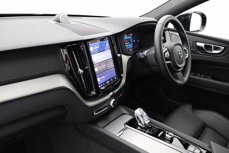 Volvo XC60 Black Edition Ultra, T8 AWD Plug-in hybrid, Electric/Petrol
