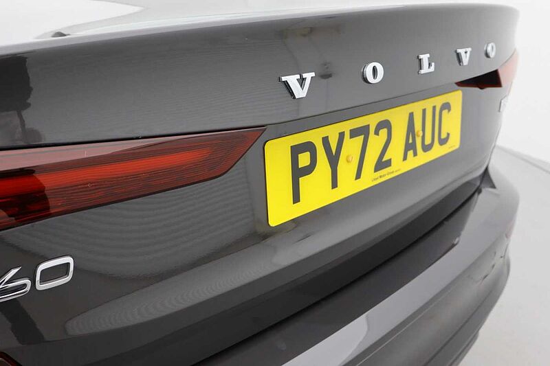Volvo S60 Plus, B5 mild hybrid, Petrol, Dark