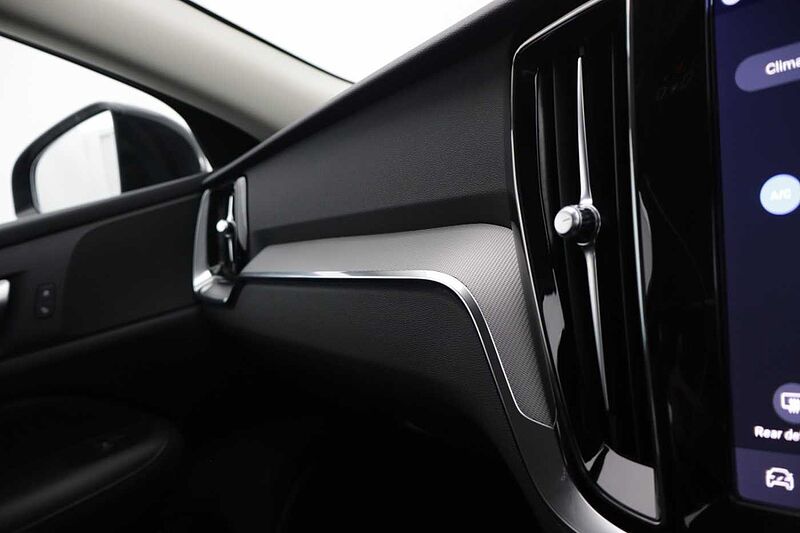 Volvo S60 Plus, B5 AWD Mild hybrid, Petrol, Dark
