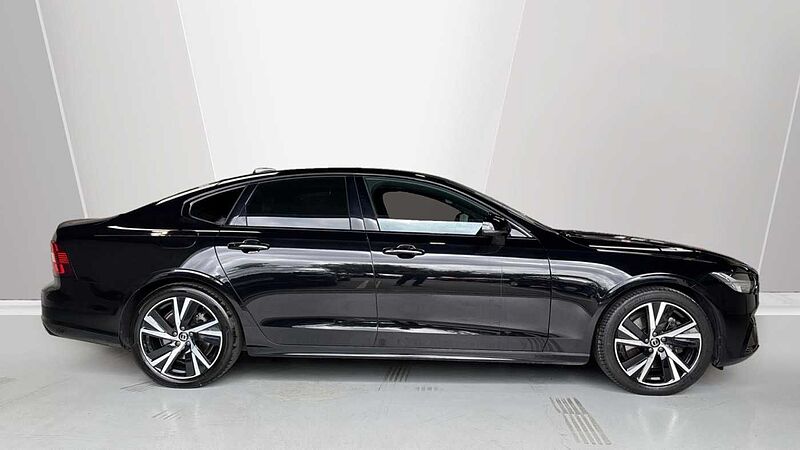Volvo S90 Recharge R-Design, T8 AWD plug-in(Rear Camera-19'Alloys-Tinted Windows)