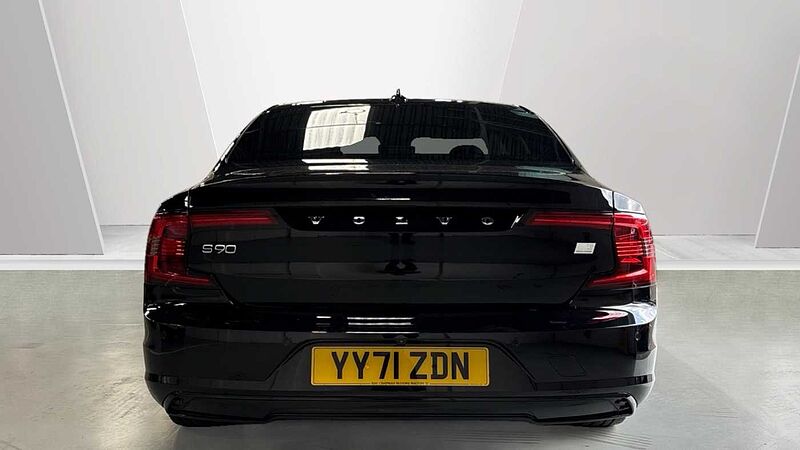 Volvo S90 Recharge R-Design, T8 AWD plug-in(Rear Camera-19'Alloys-Tinted Windows)