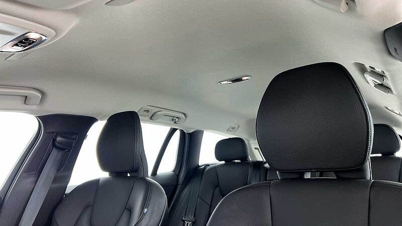 Volvo V60 Cross Country Cross Country, B5 AWD mild hybrid(Rear Camera-20'Alloys-Heated Seats)