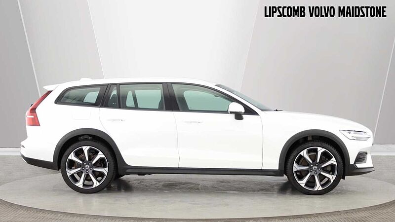 Volvo V60 Cross Country Cross Country, B5 AWD mild hybrid(Rear Camera-20'Alloys-Heated Seats)