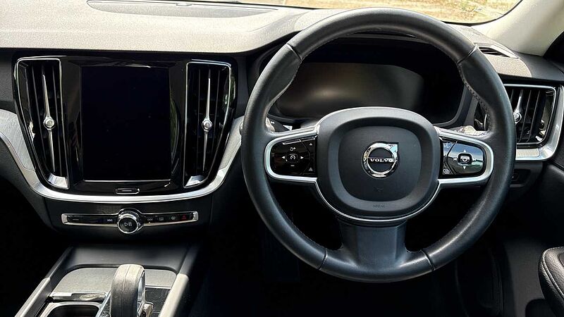 Volvo V60 Cross Country Cross Country, B5 AWD mild hybrid(Rear Camera-20'Alloys-Heated Seats)