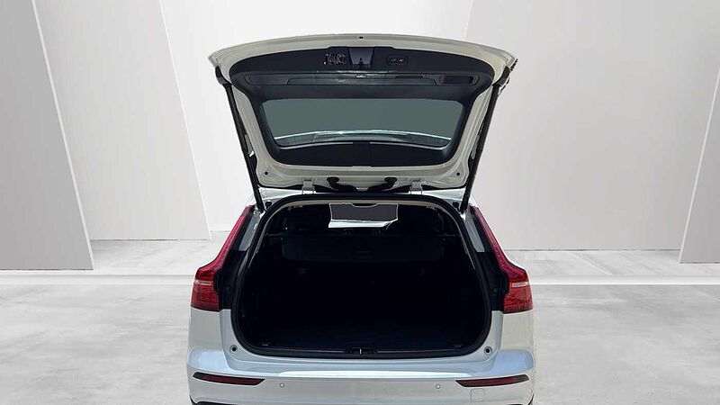 Volvo V60 Cross Country Cross Country, B5 AWD mild hybrid(Rear Camera-20'Alloys-Heated Seats)